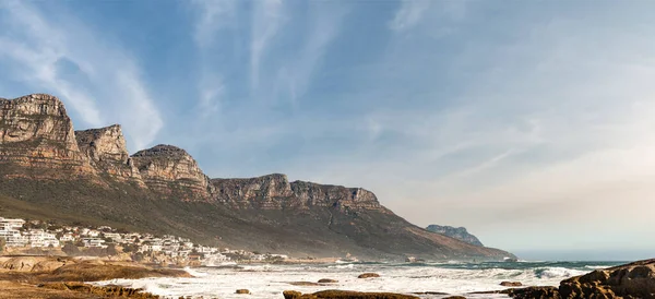 Camps Bay Кейптаун Soutch Africa Фантастическим Небом Зимний Сезон — стоковое фото
