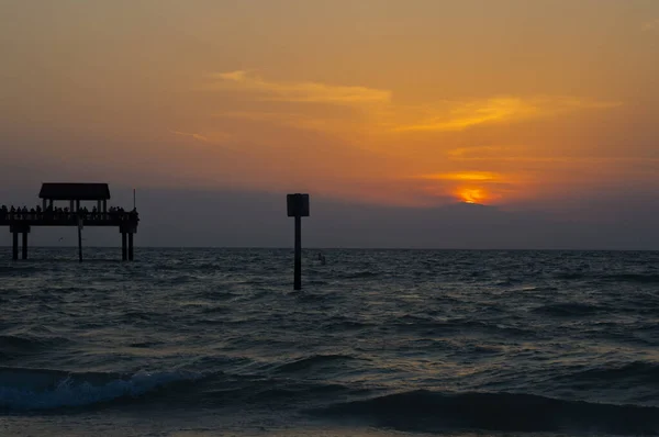 Sunrise Clearwater Pier Tampa Florida Beach Levendige Kleur Achtergrond Template — Stockfoto