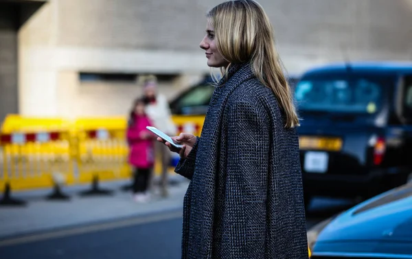 London fashion week streetsytle 1 7 febbraio 2019 — Stockfoto