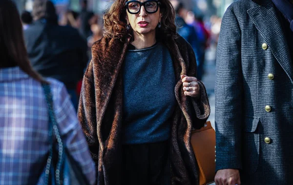 Milano Fashion Week Streetstyle 20 Febbraio 2019 — Stock fotografie