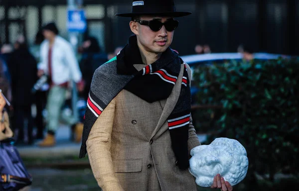 Milano Fashion Week Streetstyle 20 Φεβρουαρίου 2019 — Φωτογραφία Αρχείου