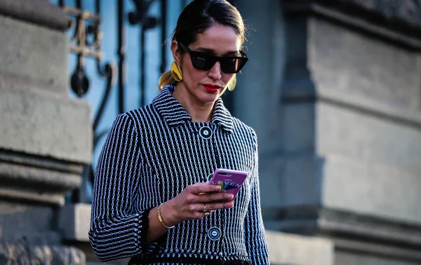 Milan Fashion Week Streetstyle 20 Febbraio 2019 — Photo