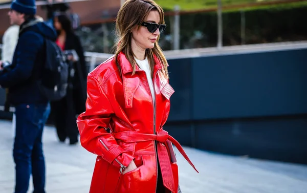 Milano Fashion Week Streetstyle 20 fevereiro 2019 — Fotografia de Stock