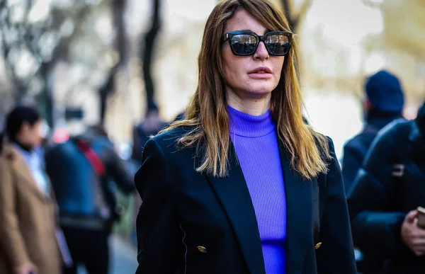 Milano Moda Haftası Sokak Stili 21 Şubat 2019 — Stok fotoğraf