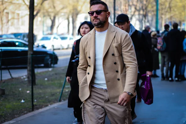 Milano Fashion Week Streetstyle 21 Φεβρουαρίου 2019 — Φωτογραφία Αρχείου