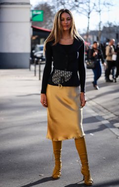 Sokak Tarzı, Sonbahar Kış 2019, Paris Moda Haftası, Fransa - 26 