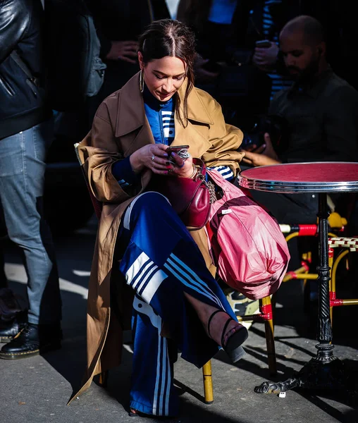 Street Style, Fall Winter 2019, Paris Fashion Week, France - 26 — Stock Photo, Image