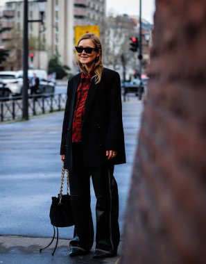 Sokak Tarzı, Sonbahar Kış 2019, Paris Moda Haftası, Fransa - 01 