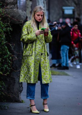 Sokak Tarzı, Sonbahar Kış 2019, Paris Moda Haftası, Fransa - 01 