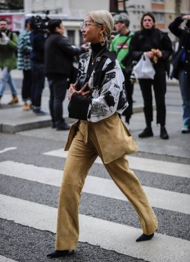 Sokak Tarzı, Sonbahar Kış 2019, Paris Moda Haftası, Fransa - 01 