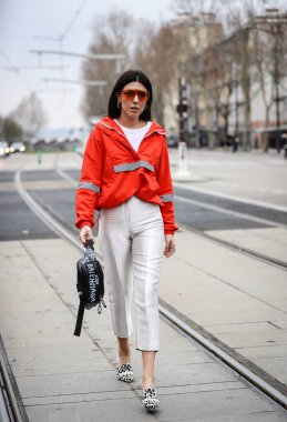 Sokak Tarzı, Sonbahar Kış 2019, Paris Moda Haftası, Fransa - 01 