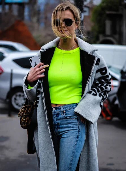 Sokak Tarzı, Sonbahar Kış 2019, Paris Moda Haftası, Fransa - 01 