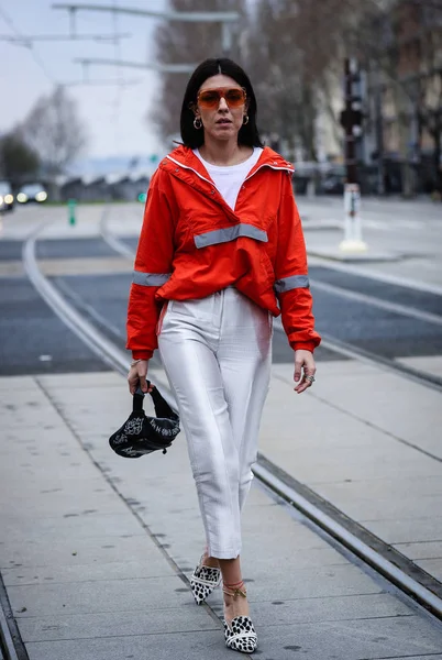 2013 년 12 월 1 일에 확인 함 . Street style, fall winter 2019, Paris fashion week, France - 01 — 스톡 사진