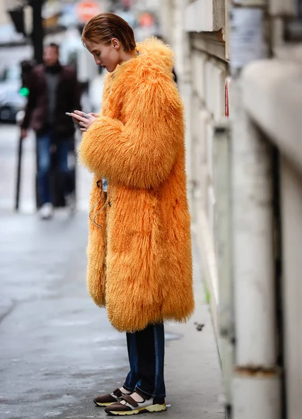 Paris Fashion Week Streetstyle 2 Marzo 2019 — Stockfoto