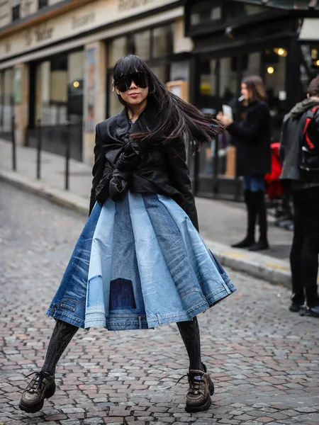 Paris Moda Haftası Sokak Stili 2 Marzo 2019 — Stok fotoğraf