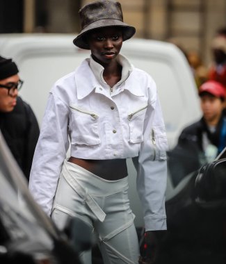 Paris Moda Haftası Sokak Stili 2 Marzo 2019