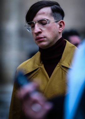 Sokak Tarzı, Sonbahar Kış 2019, Paris Moda Haftası, Fransa - 03 