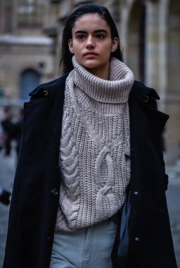 Sokak Tarzı, Sonbahar Kış 2019, Paris Moda Haftası, Fransa - 03 