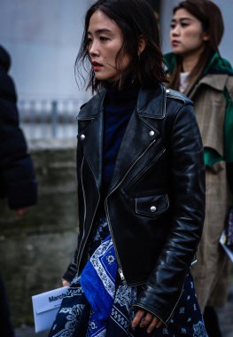 Sokak Tarzı, Sonbahar Kış 2019, Paris Moda Haftası, Fransa - 04 