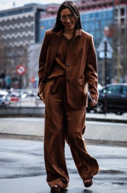 Sokak Tarzı, Sonbahar Kış 2019, Paris Moda Haftası, Fransa - 04 