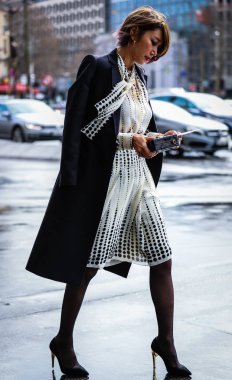 Sokak Tarzı, Sonbahar Kış 2019, Paris Moda Haftası, Fransa - 04 