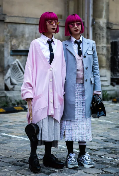 Street Style, Fall Winter 2019, Paris Fashion Week, France - 03 — ストック写真