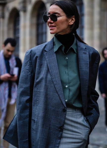 Street Style, Fall Winter 2019, Paris Fashion Week, France - 03 