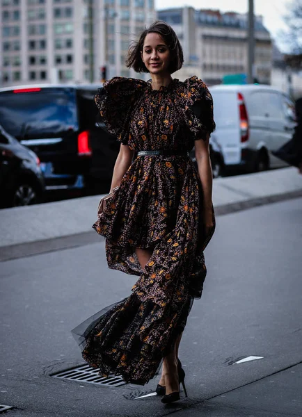 Sokak Tarzı, Sonbahar Kış 2019, Paris Moda Haftası, Fransa - 04 — Stok fotoğraf