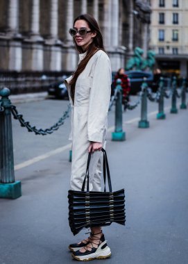 Sokak Tarzı, Sonbahar Kış 2019, Paris Moda Haftası, Fransa - 28 