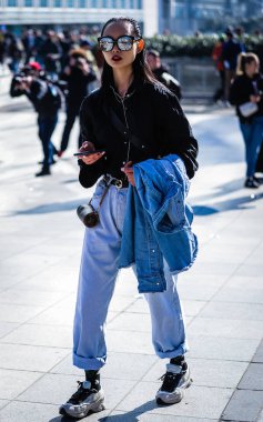 Street Style, Fall Winter 2019, Paris Fashion Week, France - 27  clipart