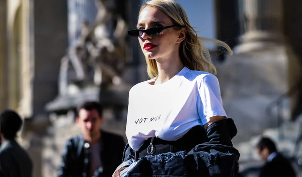Street Style, Fall Winter 2019, Paris Fashion Week, Francie - 27 — Stock fotografie