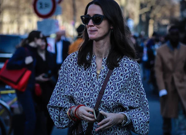 Sokak Tarzı, Sonbahar Kış 2019, Paris Moda Haftası, Fransa - 27 — Stok fotoğraf