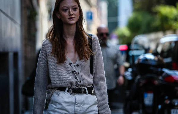 Milan Italy Вересня 2019 Model Sara Grace Вулиці Під Час — стокове фото