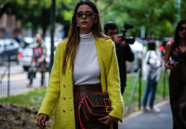 Milan Italia Septiembre 2019 Mujer Calle Durante Semana Moda Milán — Foto de Stock