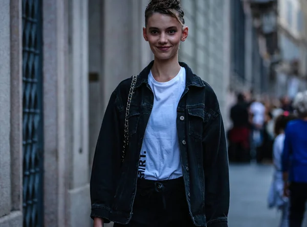 Милан Италия Сентября 2019 Года Модель Улице Время Недели Моды — стоковое фото