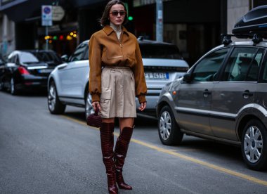 Milan, İtalya - 19 Eylül 2019: Milano Moda Haftası 'nda Mary Leest sokakta.