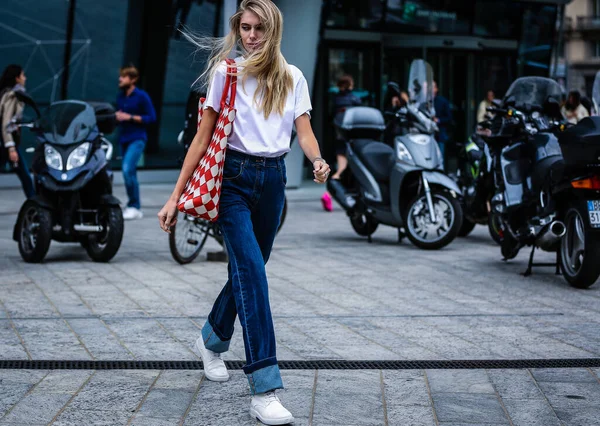 Milán Italia Septiembre 2019 Yasmina Muratovich Calle Durante Semana Moda — Foto de Stock