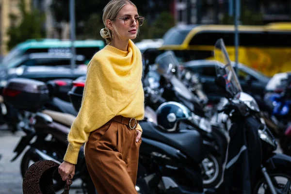 Milán Italia Septiembre 2019 Leonie Hanne Calle Durante Semana Moda — Foto de Stock