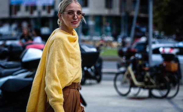 Milan Itália Setembro 2019 Leonie Hanne Rua Durante Milan Fashion — Fotografia de Stock