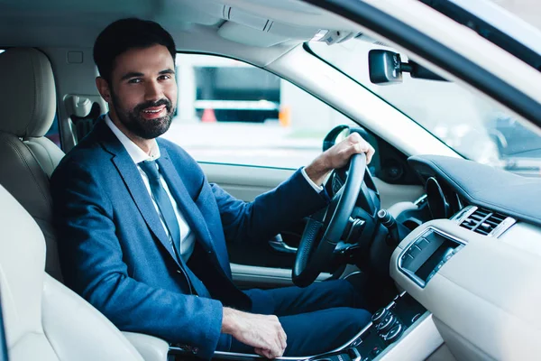 Homem no carro — Fotografia de Stock