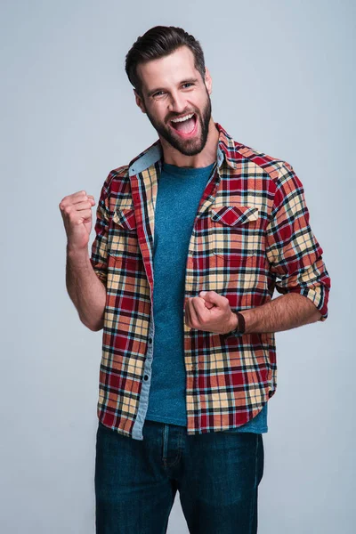 Quando Tua Equipa Favorita Ganhar Bonito Jovem Olhando Para Câmera — Fotografia de Stock