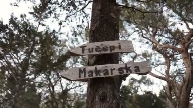 Çam park Makarska şehir işaretçisine