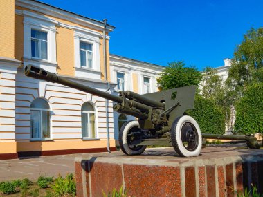 Tanksavar silahı, savaş silahı, yatay fotoğraf. Müze parçası