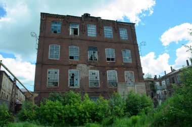 19. yüzyılda inşa edilmiş bir tahrip kumaş fabrikası. Ivanovo bölgenin, Orta Rusya.