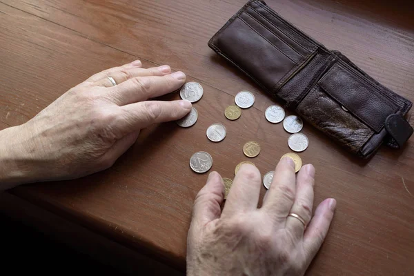 Manos Viejo Cuenta Dinero Concepto Pobreza Bajos Ingresos Austeridad Vejez — Foto de Stock