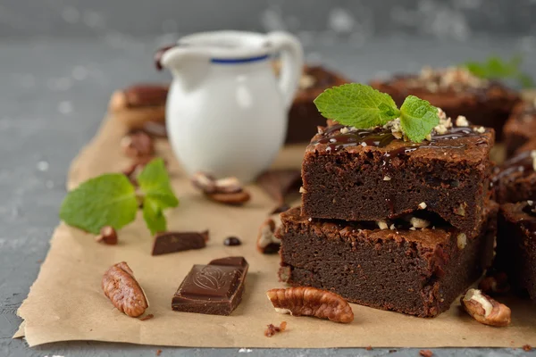 Chocolate brownies with nuts — Stock Photo, Image