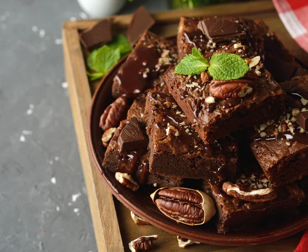 Delicious chocolate brownie with pecan — Stock Photo, Image