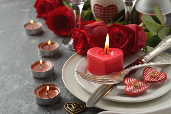 Cubertería para una cena romántica —  Fotos de Stock