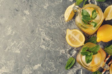 Soğuk çay limon ve nane