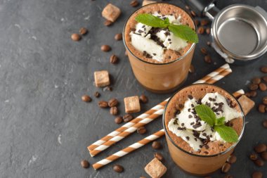 Milkshake kahve ve dondurma ile